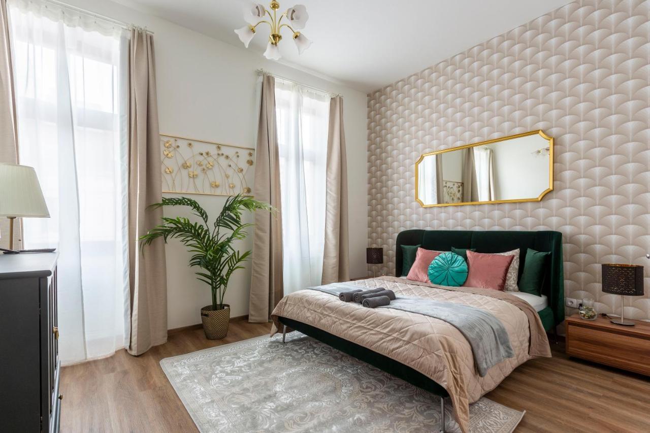 Explore Budapest From A Luxurious Cozy Apartment Exteriér fotografie