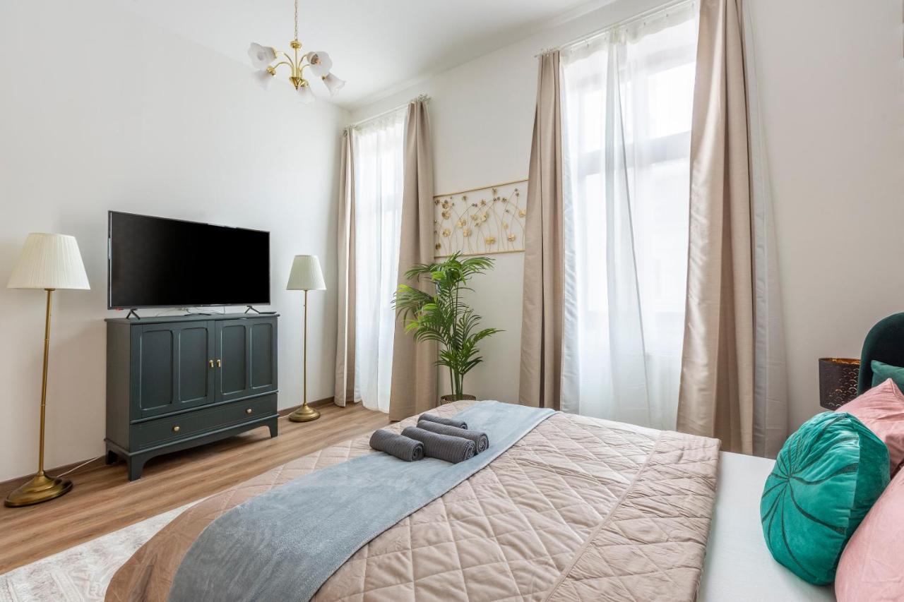 Explore Budapest From A Luxurious Cozy Apartment Exteriér fotografie