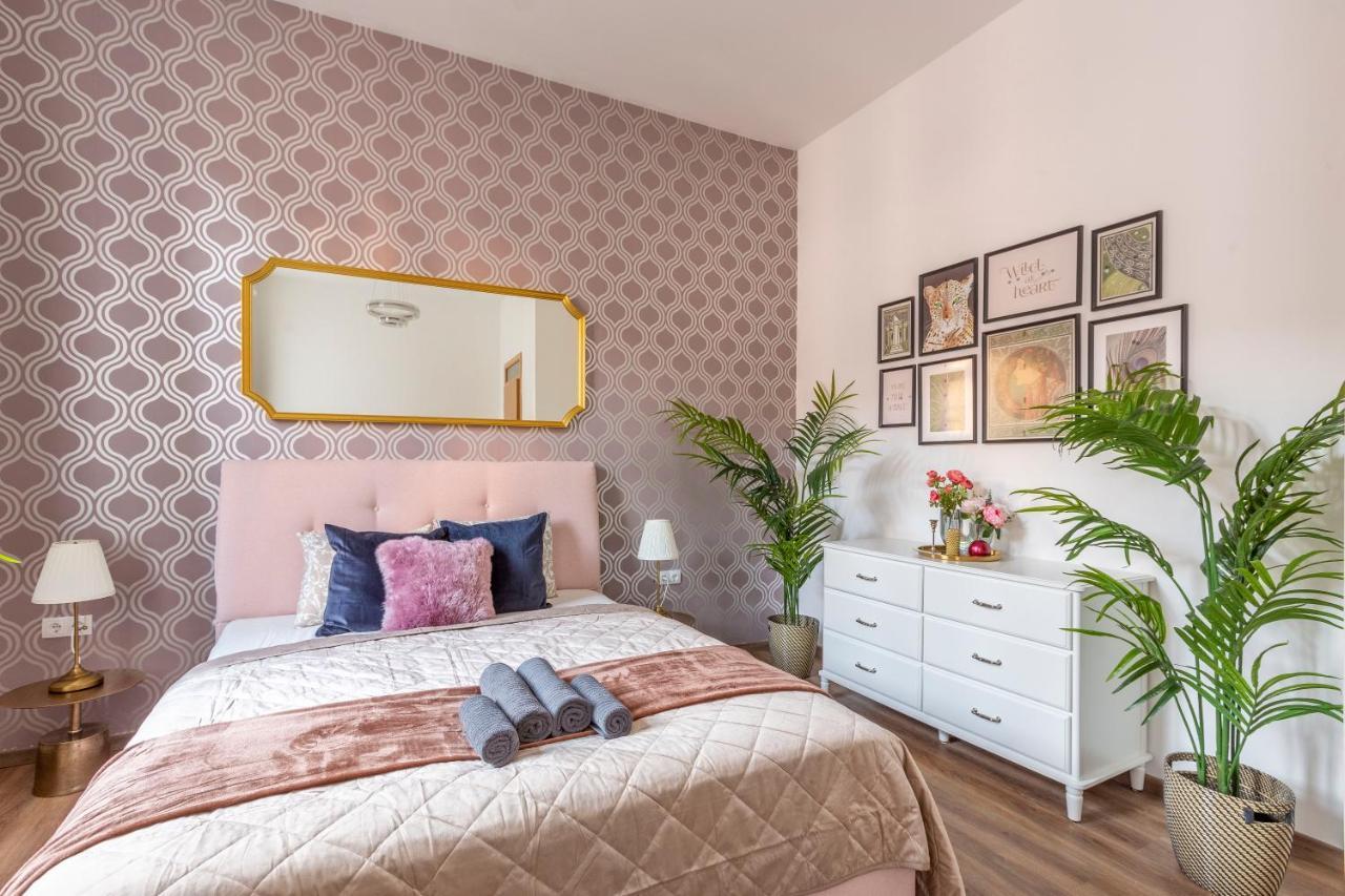Explore Budapest From A Luxurious Cozy Apartment Exteriér fotografie